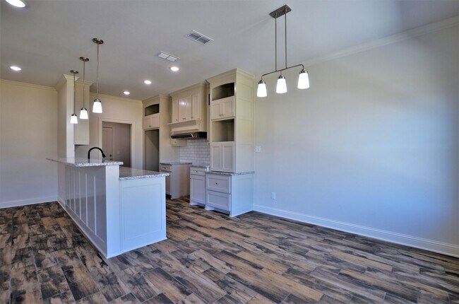 Building Photo - Coming Soon! 3/2/2 in Whitehouse ISD!!