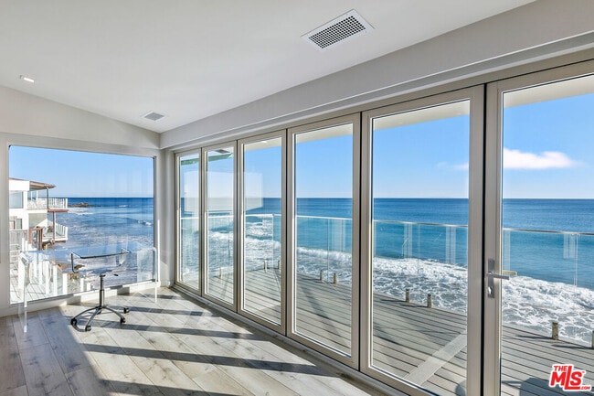 Building Photo - 25216 Malibu Rd