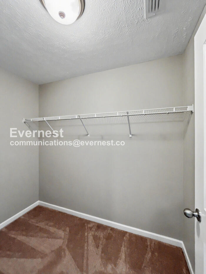 Building Photo - 4159 Saddlecreek Wy