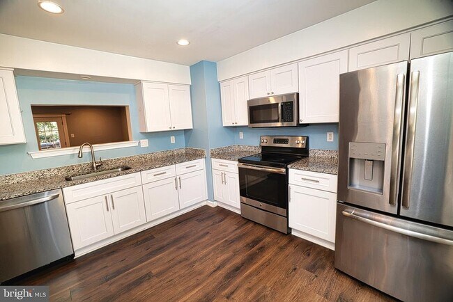 Building Photo - 14436 Whisperwood Ct