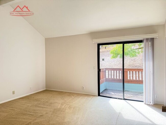 Building Photo - 18027 Hillwood Ln