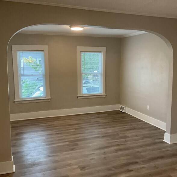 Building Photo - 3067 Denver Ave