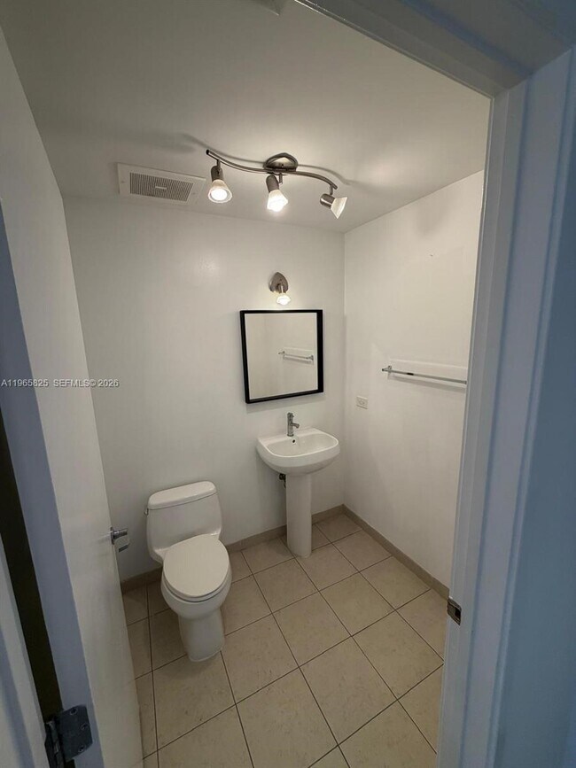 Building Photo - 3301 NE 1st Ave