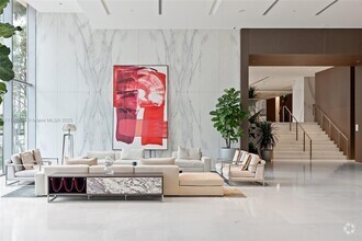 Building Photo - 300 Biscayne Blvd Way