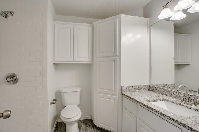 Building Photo - 2513 108th Dr