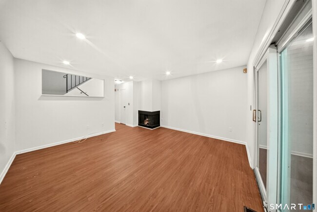 Building Photo - 236 Edgemoor Rd