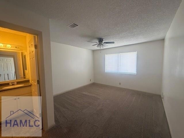 Building Photo - 910 Brett Dr