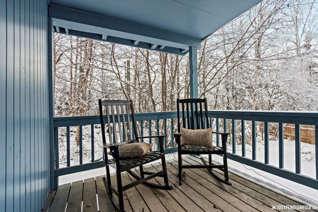 Building Photo - 20513 Scenic Dr