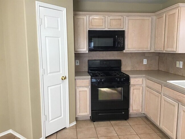 Building Photo - 11723 Coconino Ln