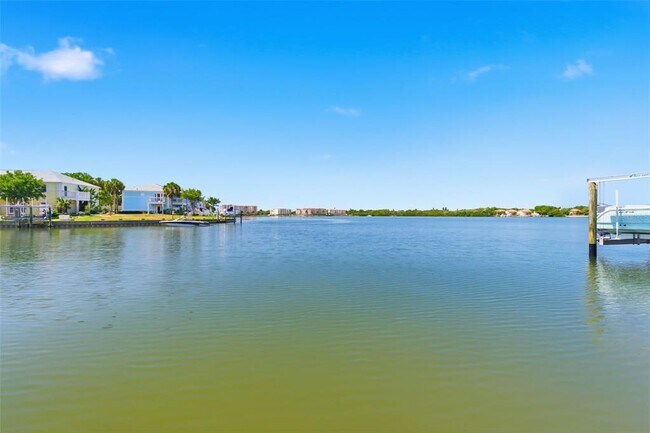 Building Photo - 4805 Cobia Dr SE