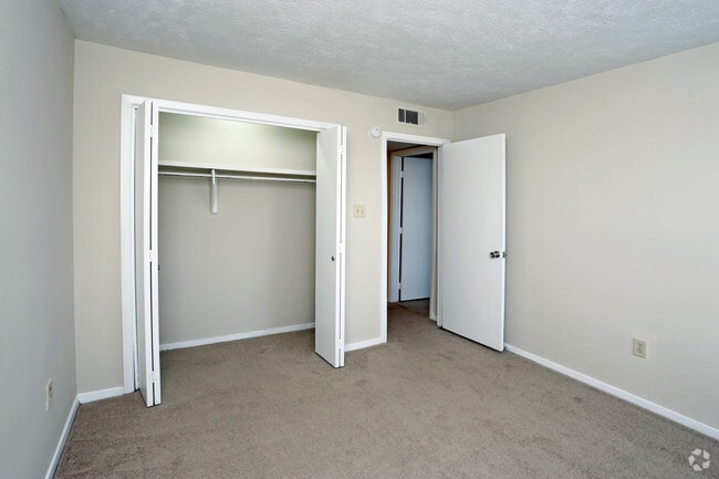 Interior Photo - Fondren Hill