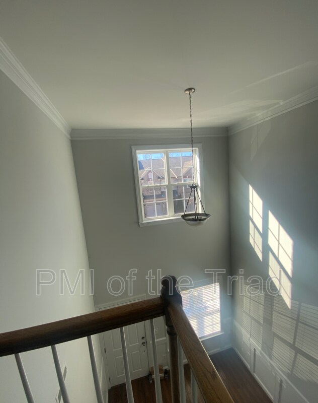 Building Photo - 1146 Augustine Heights Dr
