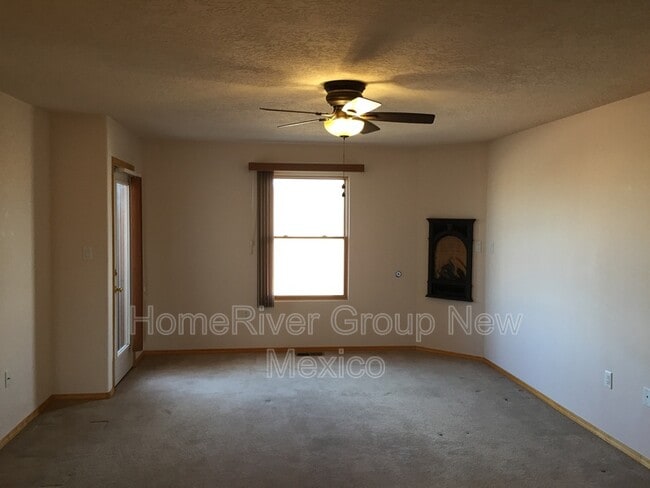Building Photo - 828 Kipuka Dr NW