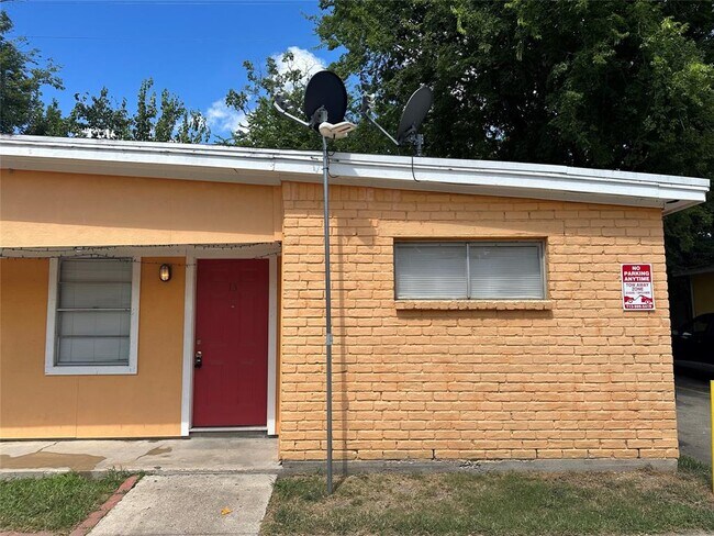 Building Photo - 3359 Frick Rd