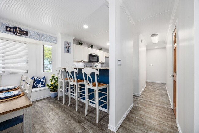 Building Photo - All Inclusive Seasonal Rental Available October 1st, 2025-March 31st 2026!