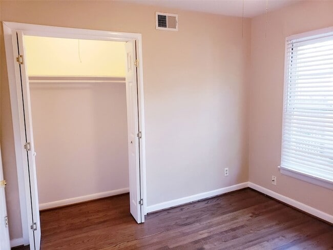 Building Photo - 3309 San Marcus Ave