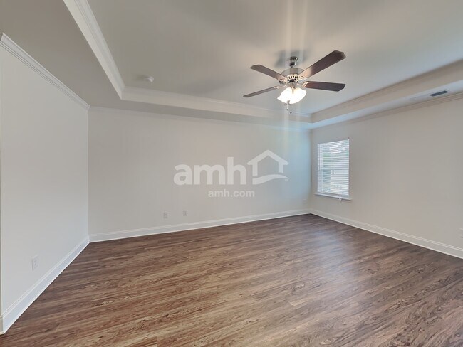 Building Photo - 405 Levon Ct