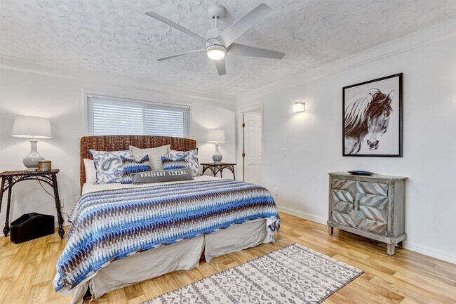 Building Photo - 338 Tarpon Ave