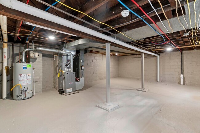 Building Photo - READY FOR MOVE IN! Don't miss this fully renovated 3-bedroom in Penn Hills!
