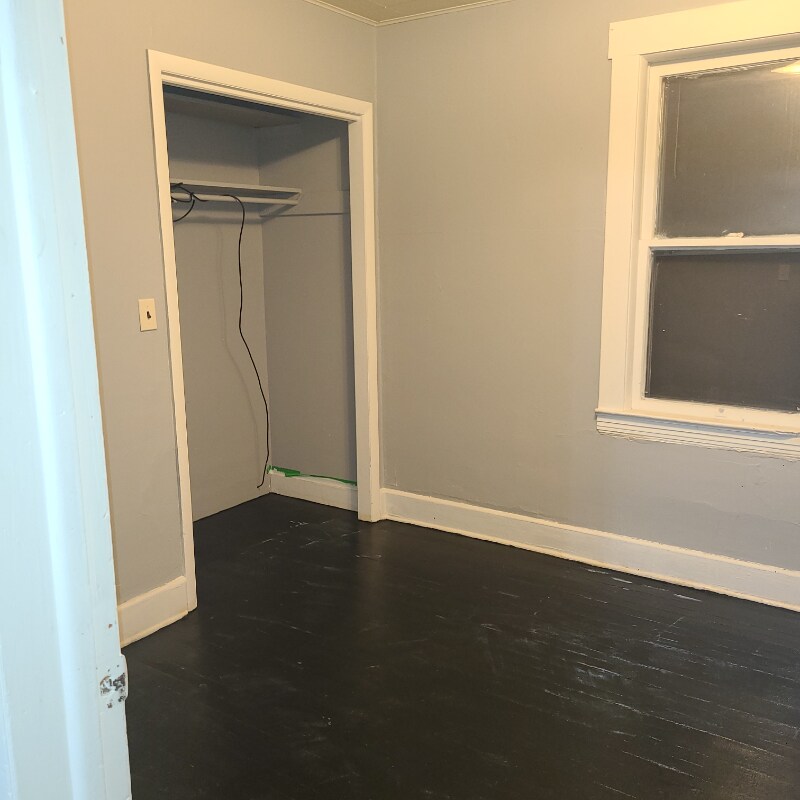 Building Photo - 7006 Clement Ave