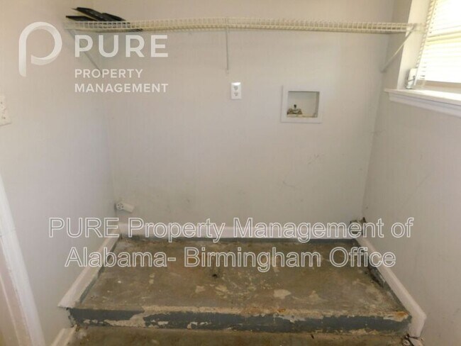 Building Photo - 5208 Highland Ave