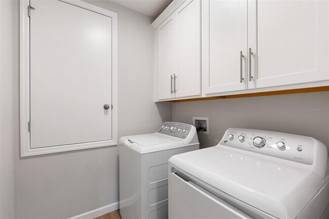 Building Photo - 3857 Branding Iron Bnd