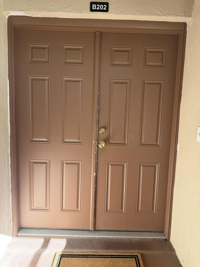 Building Photo - 12661 Westhampton Cir