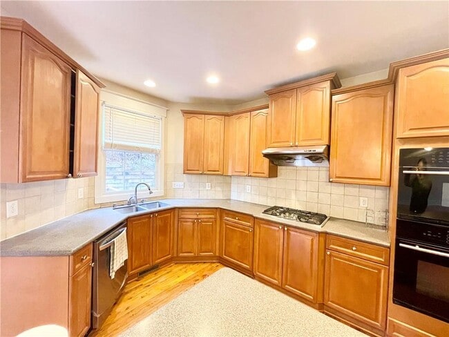 Building Photo - 555 Vinings Springs Dr SE