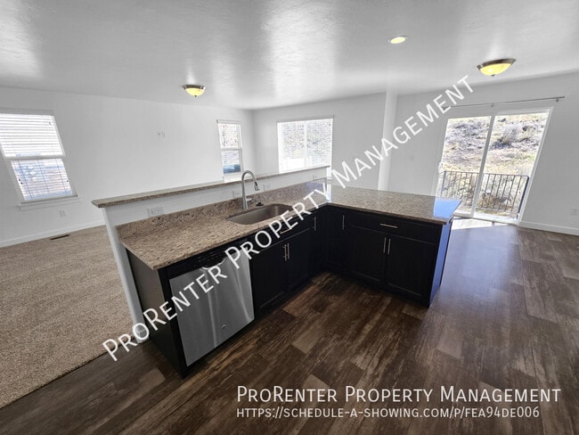 Building Photo - 15171 Gallant Dr