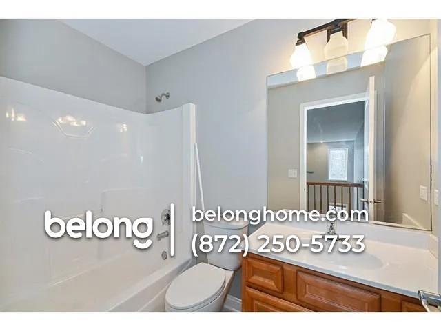 Building Photo - 850 Jameson Ct W