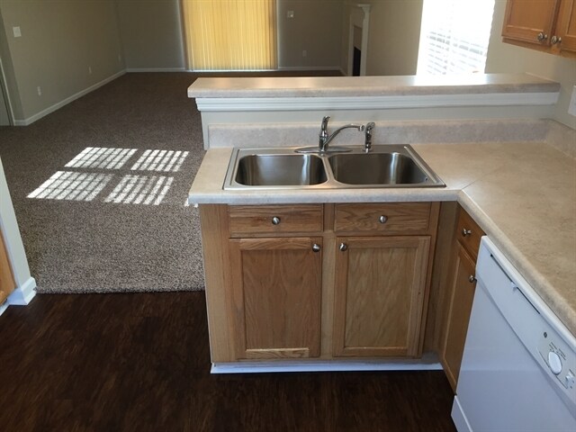 Building Photo - 73 W Morningside Dr