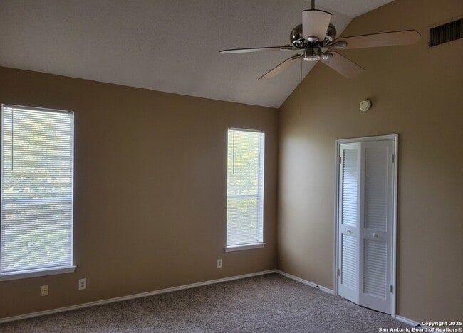 Building Photo - 5955 Heather View