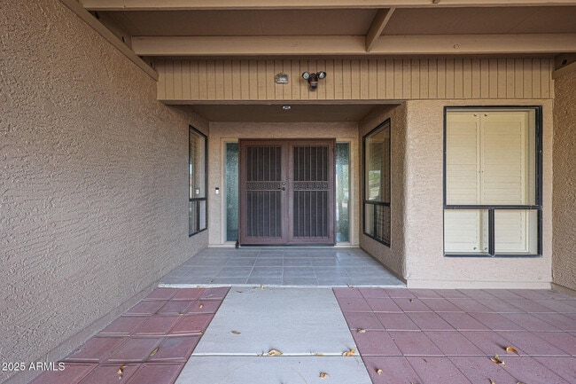 Building Photo - 26033 S Hollygreen Dr