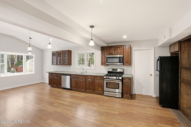 Building Photo - 51 Sherrybrooke Dr