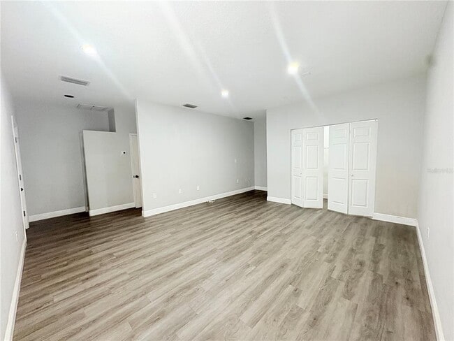Building Photo - 4203 E Yukon St