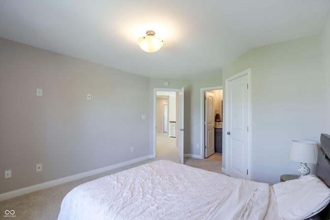 Building Photo - 14375 Trahan Dr