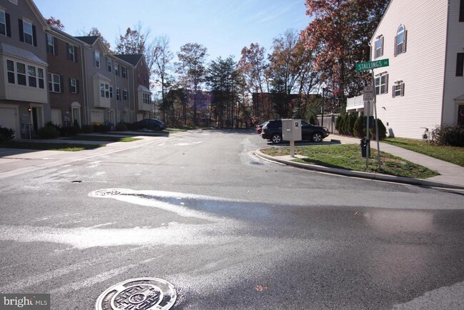 Building Photo - 7349 Mockingbird Cir