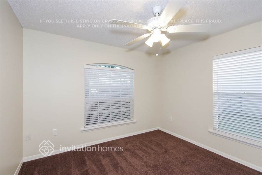 Building Photo - 575 Eagle Ct