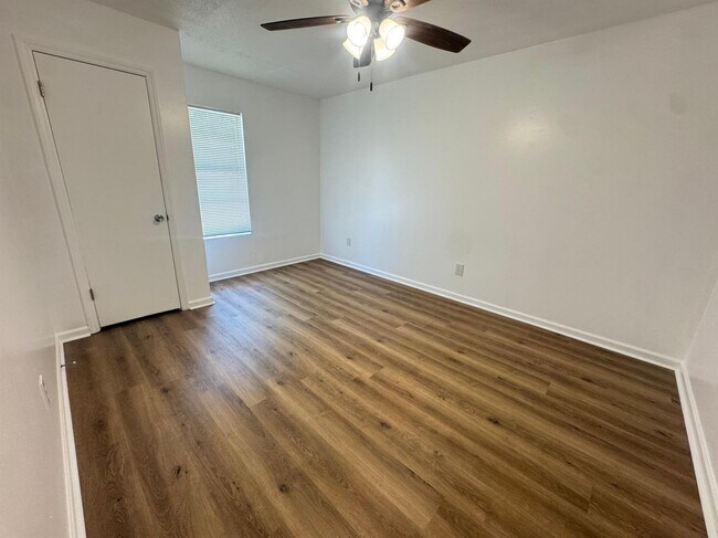Building Photo - 2941 Shenandoah Dr