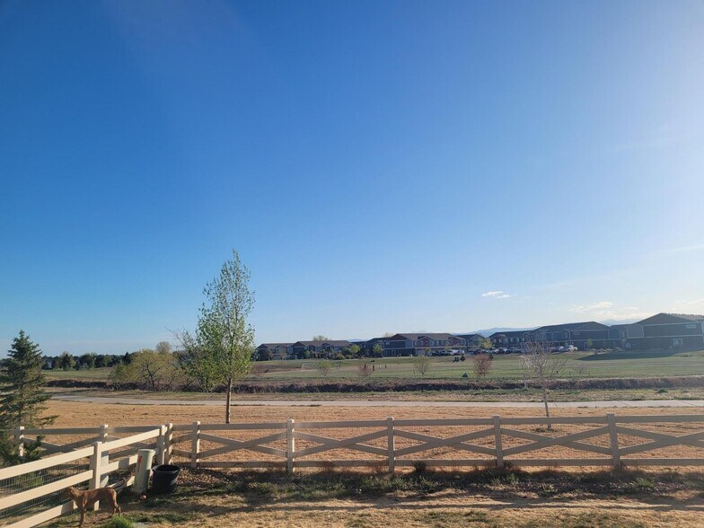 Building Photo - 7377 Horsechestnut St