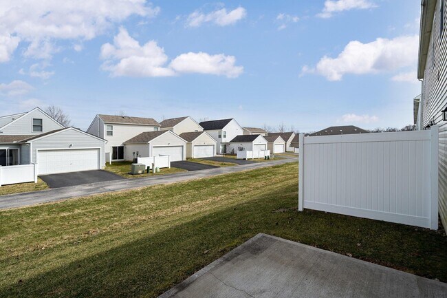 Building Photo - 6188 Brassie Ave