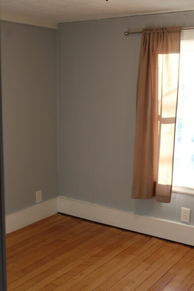 #2 Bedroom - 1011 Main St