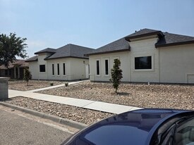 Building Photo - 414 Lotto Ln