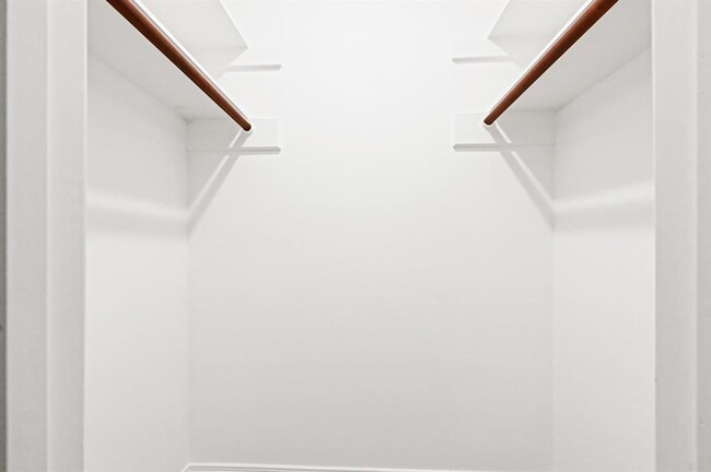 Building Photo - 5730 Old Lodge Dr