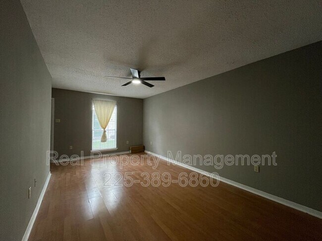 Building Photo - 1704 Brightside Dr