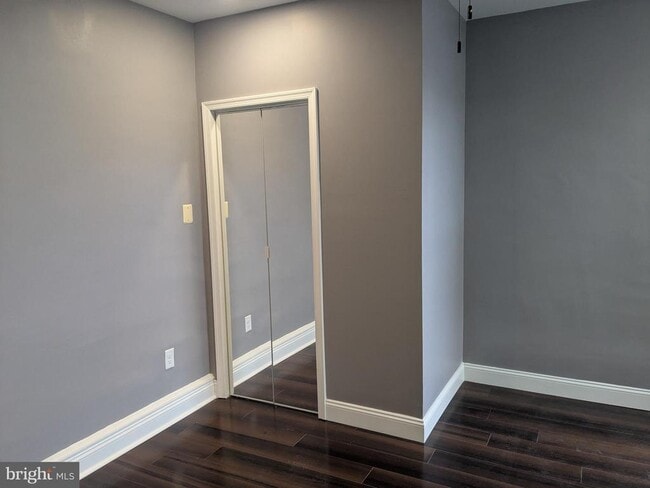 Building Photo - 539 W Olney Ave