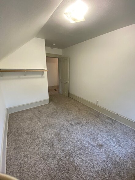 3rd bedroom - 1444 Humboldt St