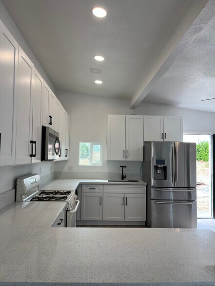 Building Photo - 11171 Cactus Dr