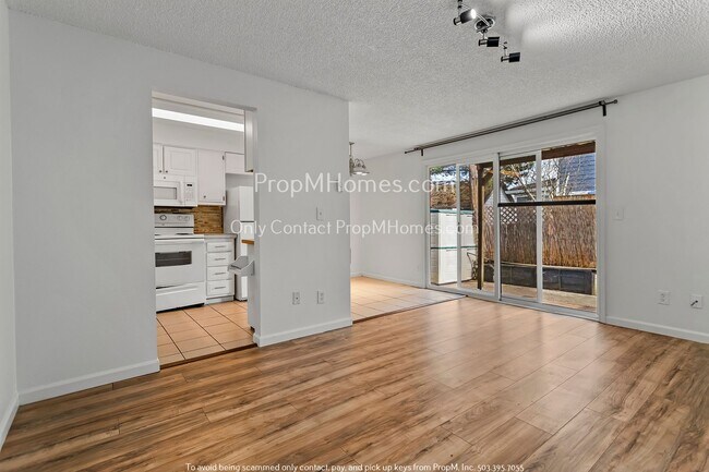 Building Photo - 121 Molalla Ave