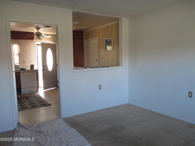 Building Photo - 530A Portsmouth Dr